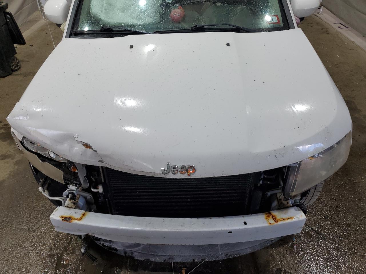 2014 Jeep Compass Latitude VIN: 1C4NJDEB7ED761984 Lot: 70471355