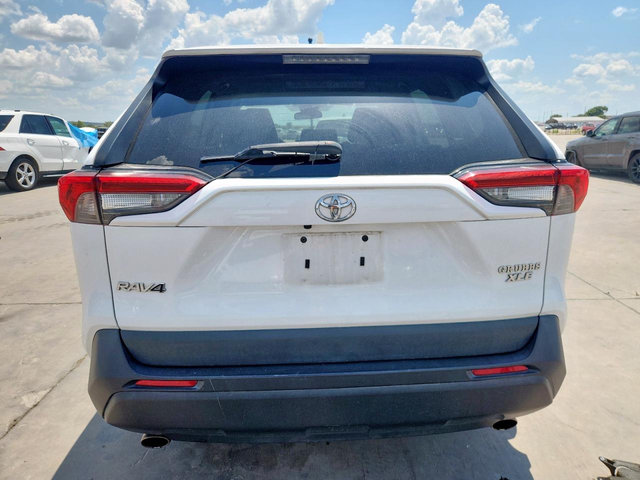 2021 Toyota Rav4 Xle VIN: 2T3W1RFV2MC130783 Lot: 69119655