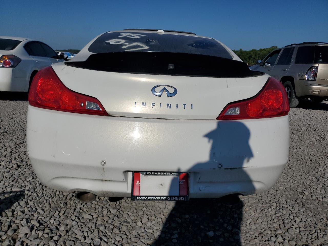 2011 Infiniti G37 Base VIN: JN1CV6EK0BM215307 Lot: 70100665