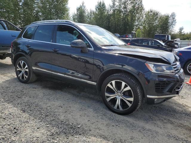 VOLKSWAGEN TOUAREG 2017 Синий