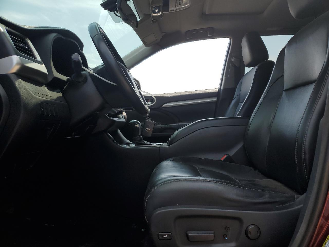 2015 Toyota Highlander Hybrid VIN: 5TDJCRFH7FS011404 Lot: 63094845