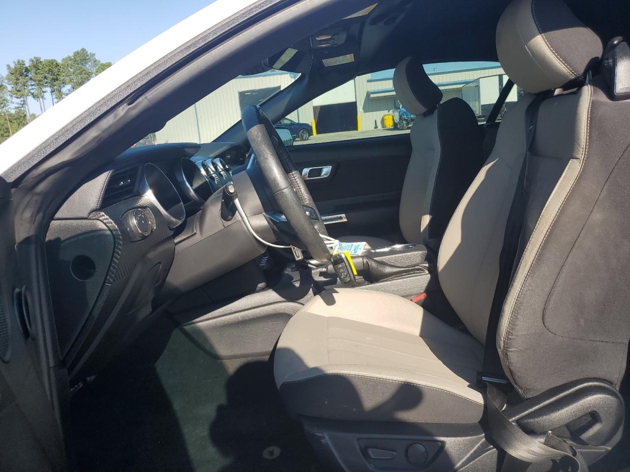 2022 Ford Mustang VIN: 1FATP8UH2N5100768 Lot: 70836305