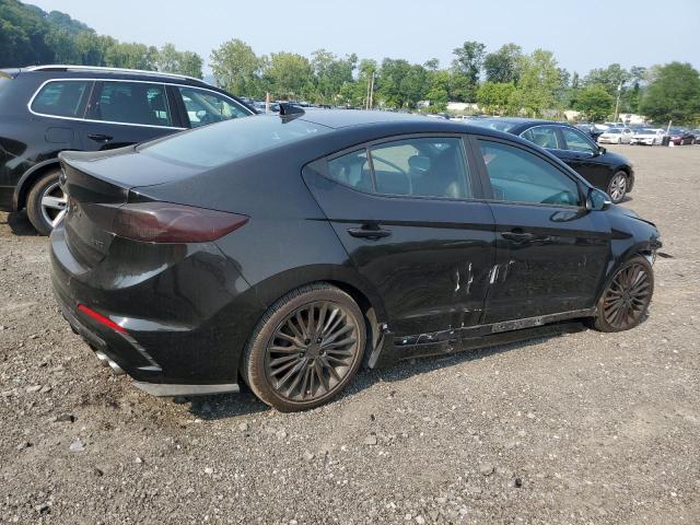  HYUNDAI ELANTRA 2018 Черный