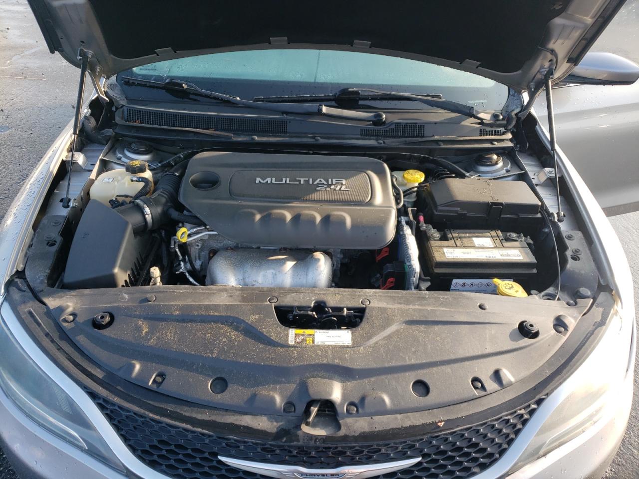 2015 Chrysler 200 Limited VIN: 1C3CCCAB9FN628807 Lot: 68016525