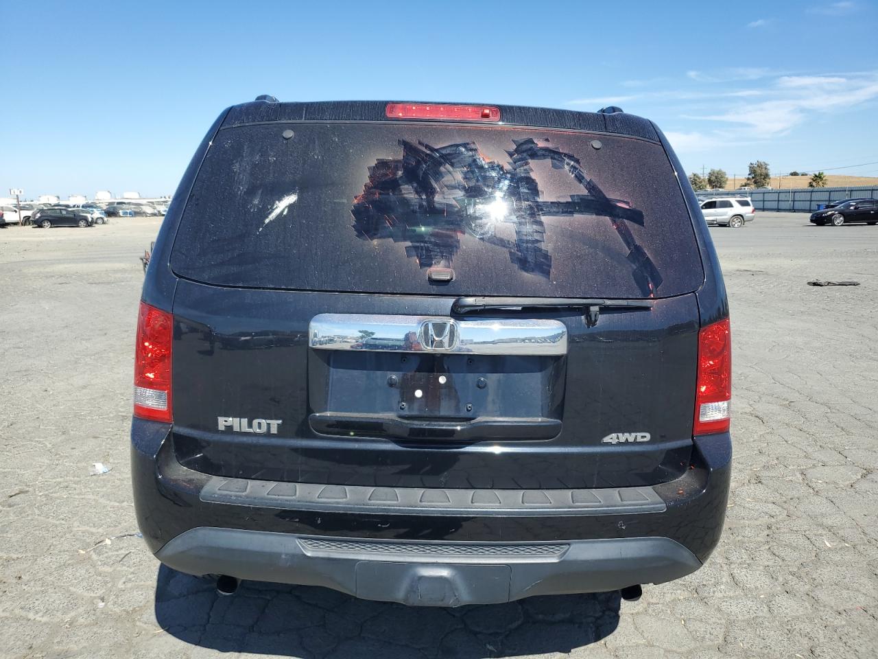 2015 Honda Pilot Lx VIN: 5FNYF4H23FB004357 Lot: 66640265