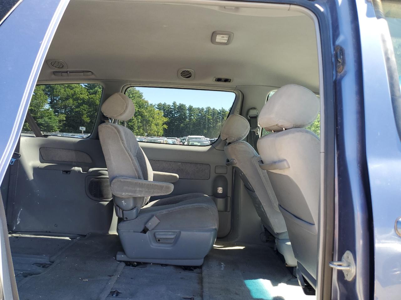 1999 Toyota Sienna Le VIN: 4T3ZF13C3XU092826 Lot: 70525095