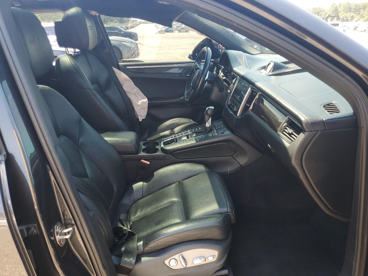 2017 Porsche Macan Gts VIN: WP1AG2A55HLB50281 Lot: 70047305