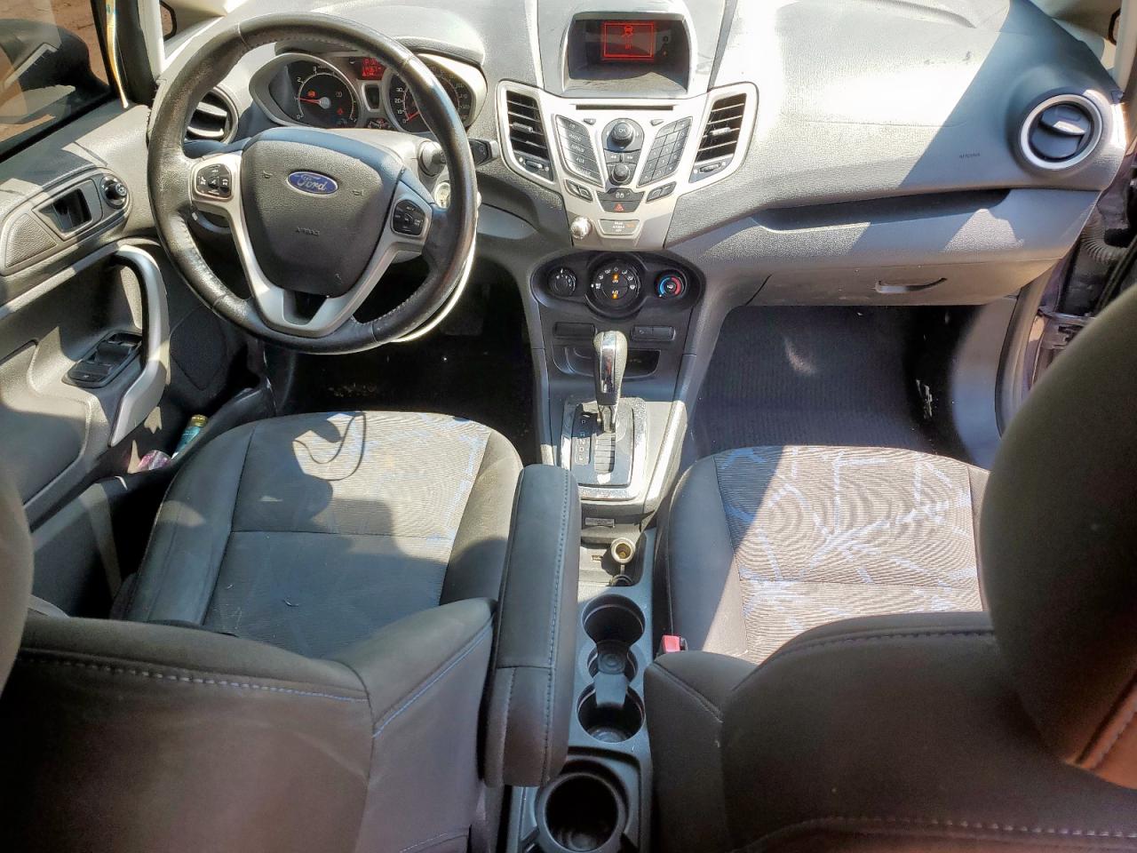 3FADP4EJ0DM132318 2013 Ford Fiesta Se