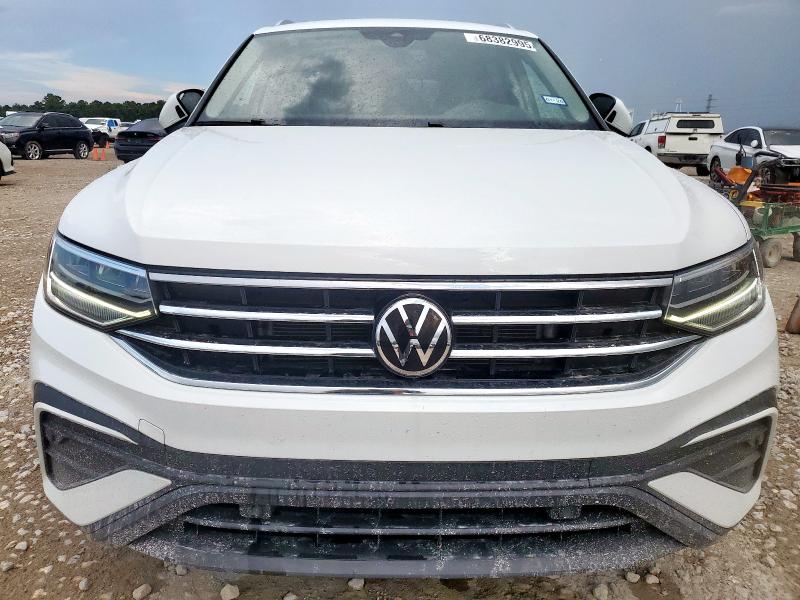  VOLKSWAGEN TIGUAN 2024 Белы