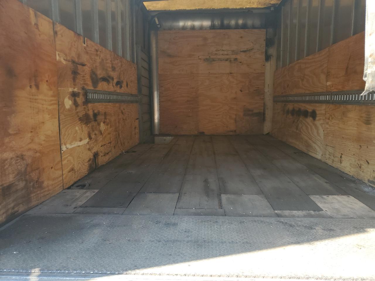 2005 International 4000 4300 - Trucks VIN: 1HTMMAAM75H101156 Lot: 70662605