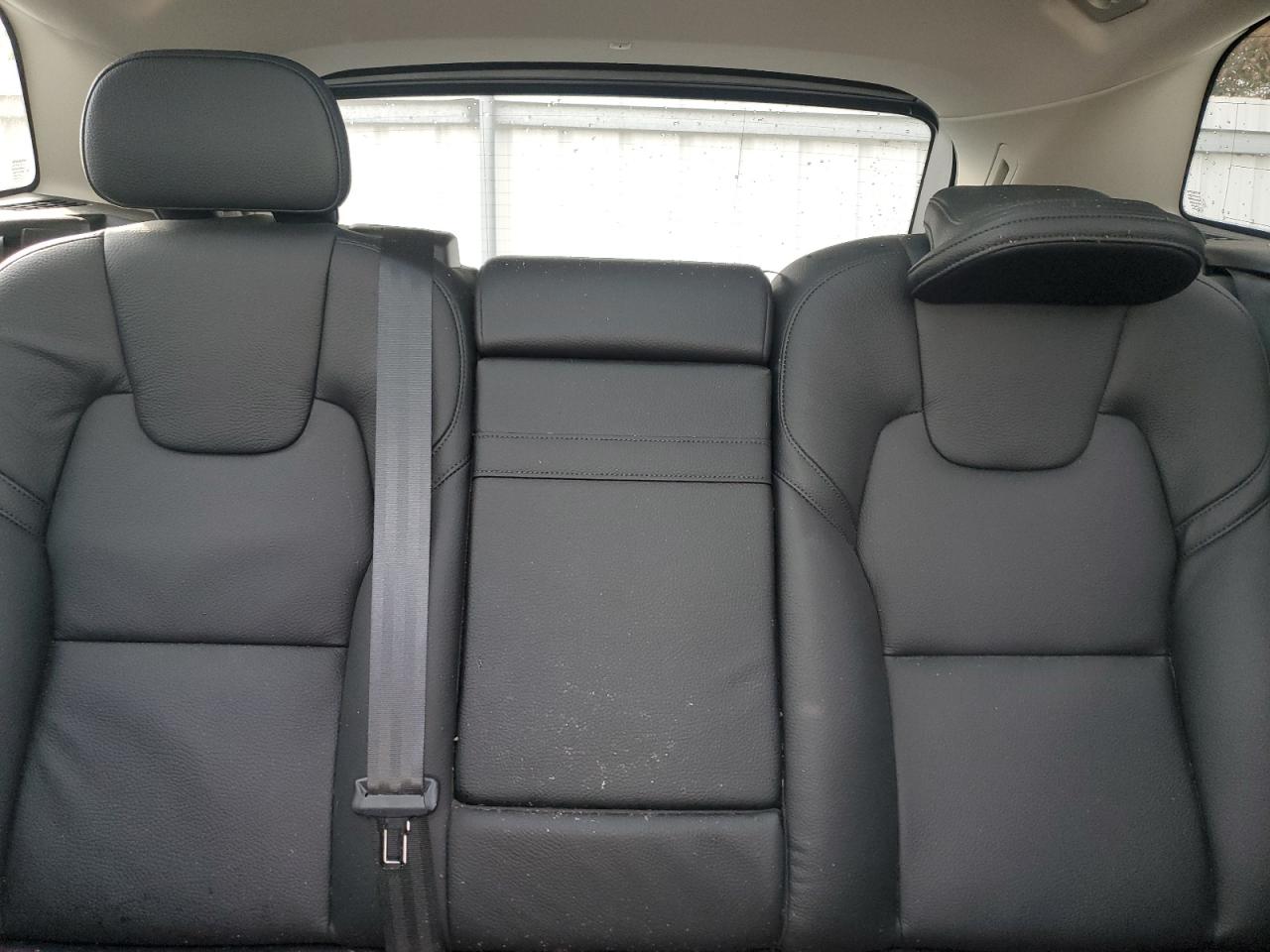 2021 Volvo Xc60 T5 Momentum VIN: YV4102RK7M1875643 Lot: 68330915