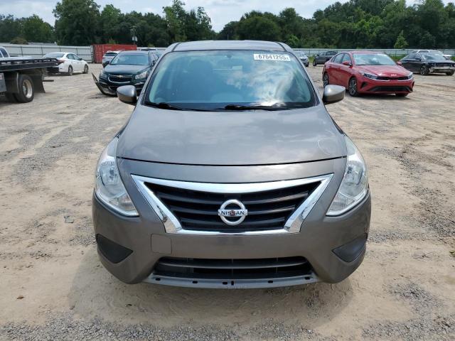  NISSAN VERSA 2017 Серый