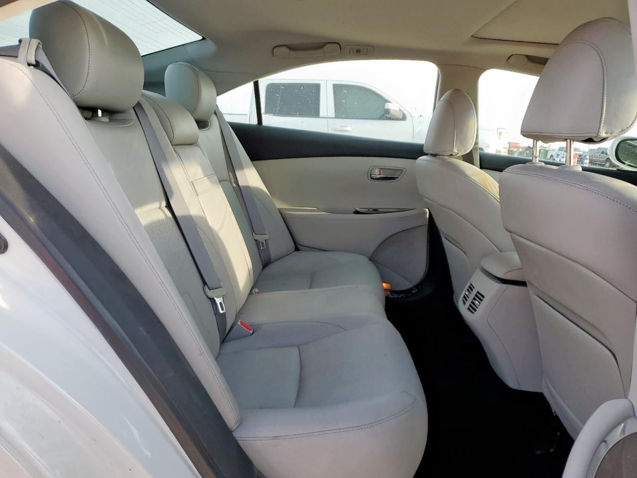 2011 Lexus Es 350 VIN: JTHBK1EG7B2444562 Lot: 68422555