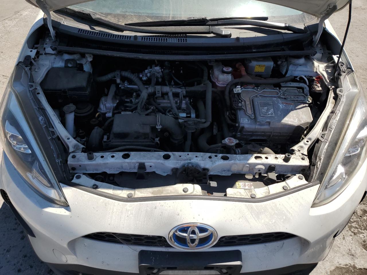 2018 Toyota Prius C VIN: JTDKDTB3XJ1599703 Lot: 70715525