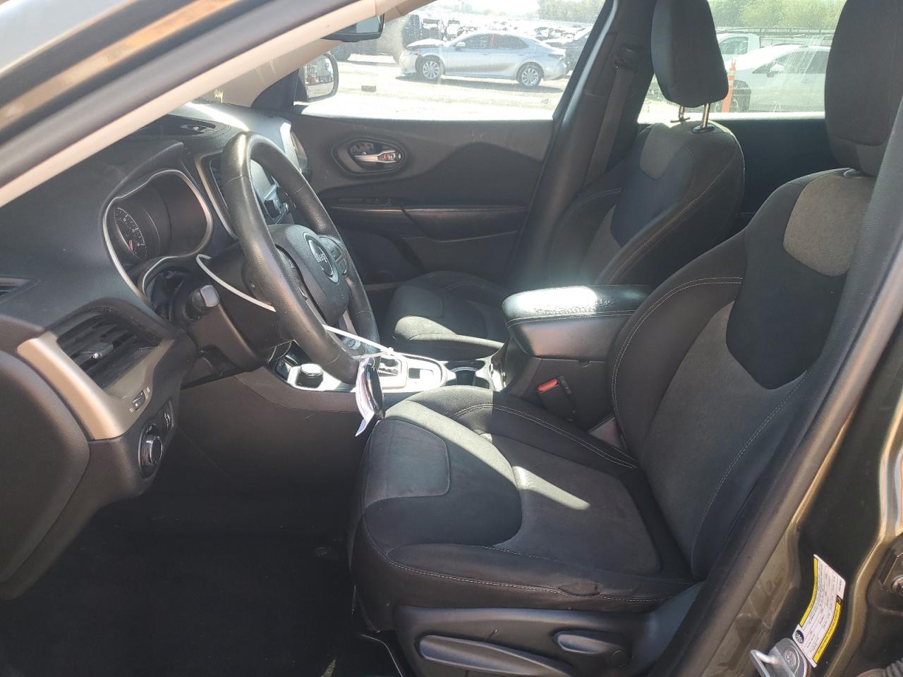 2014 Jeep Cherokee Sport VIN: 1C4PJMAB8EW216363 Lot: 67581005