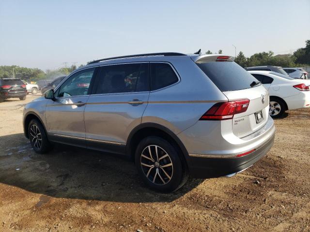  VOLKSWAGEN TIGUAN 2021 Серебристый
