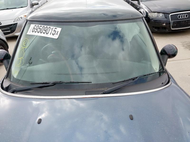 2011 MINI COOPER 