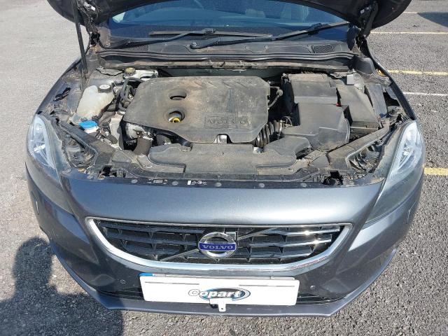 2014 VOLVO V40 SE D2 