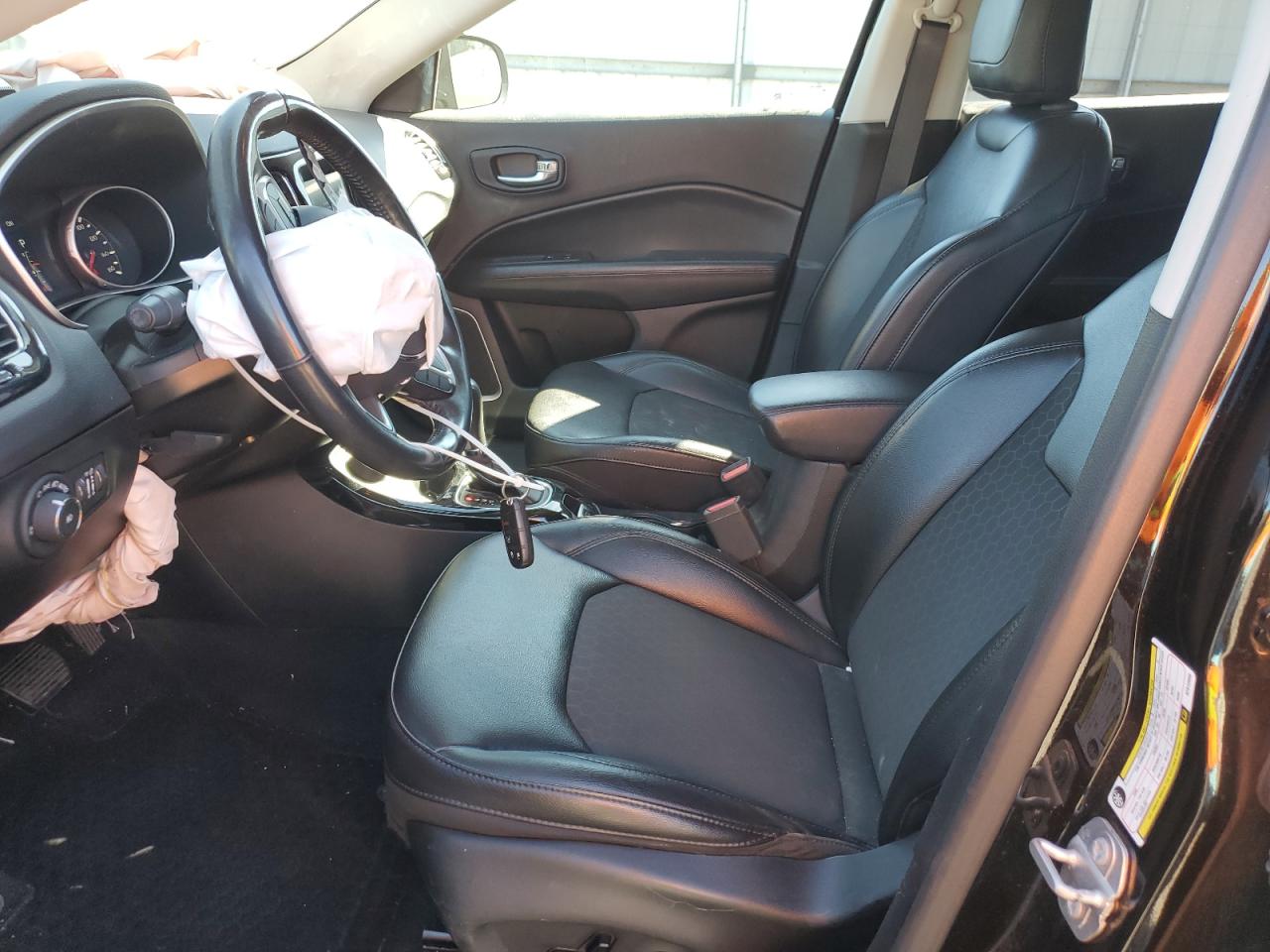 2019 Jeep Compass Latitude VIN: 3C4NJDBB2KT812656 Lot: 70365505