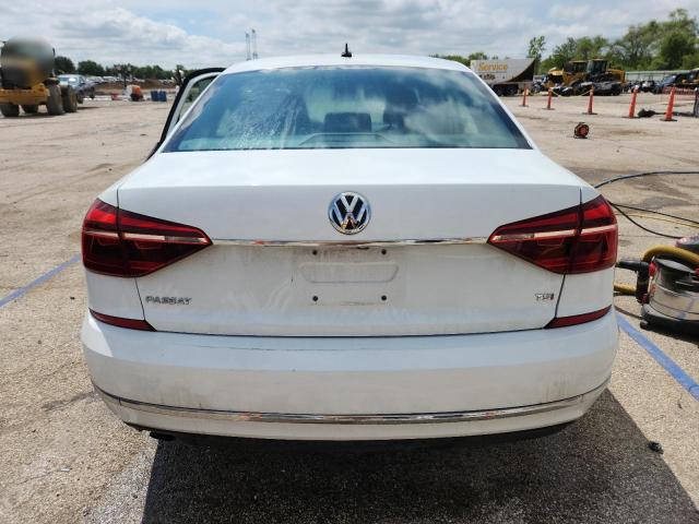  VOLKSWAGEN PASSAT 2017 Белы