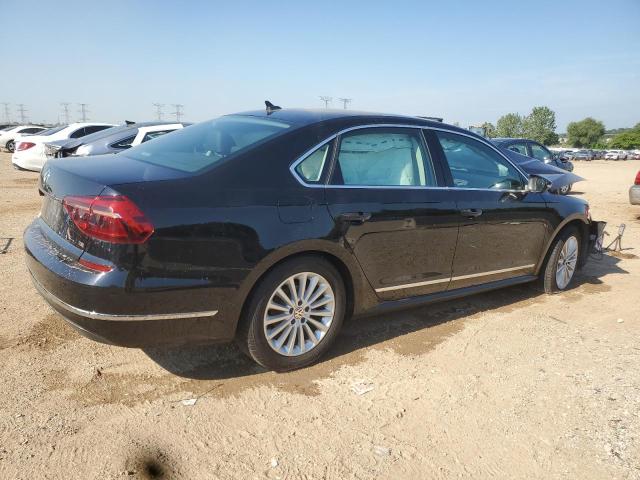  VOLKSWAGEN PASSAT 2017 Черный