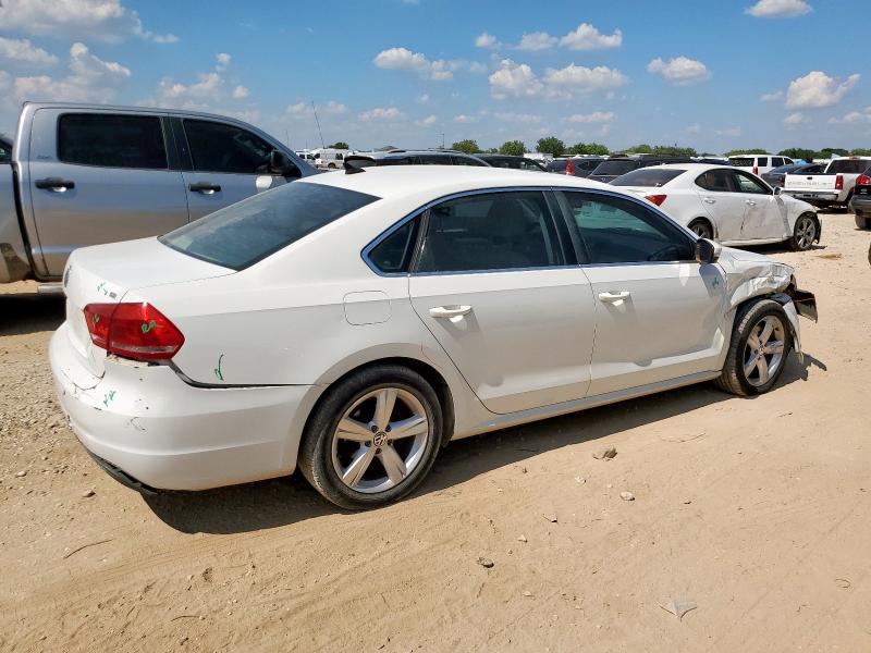  VOLKSWAGEN PASSAT 2013 Biały