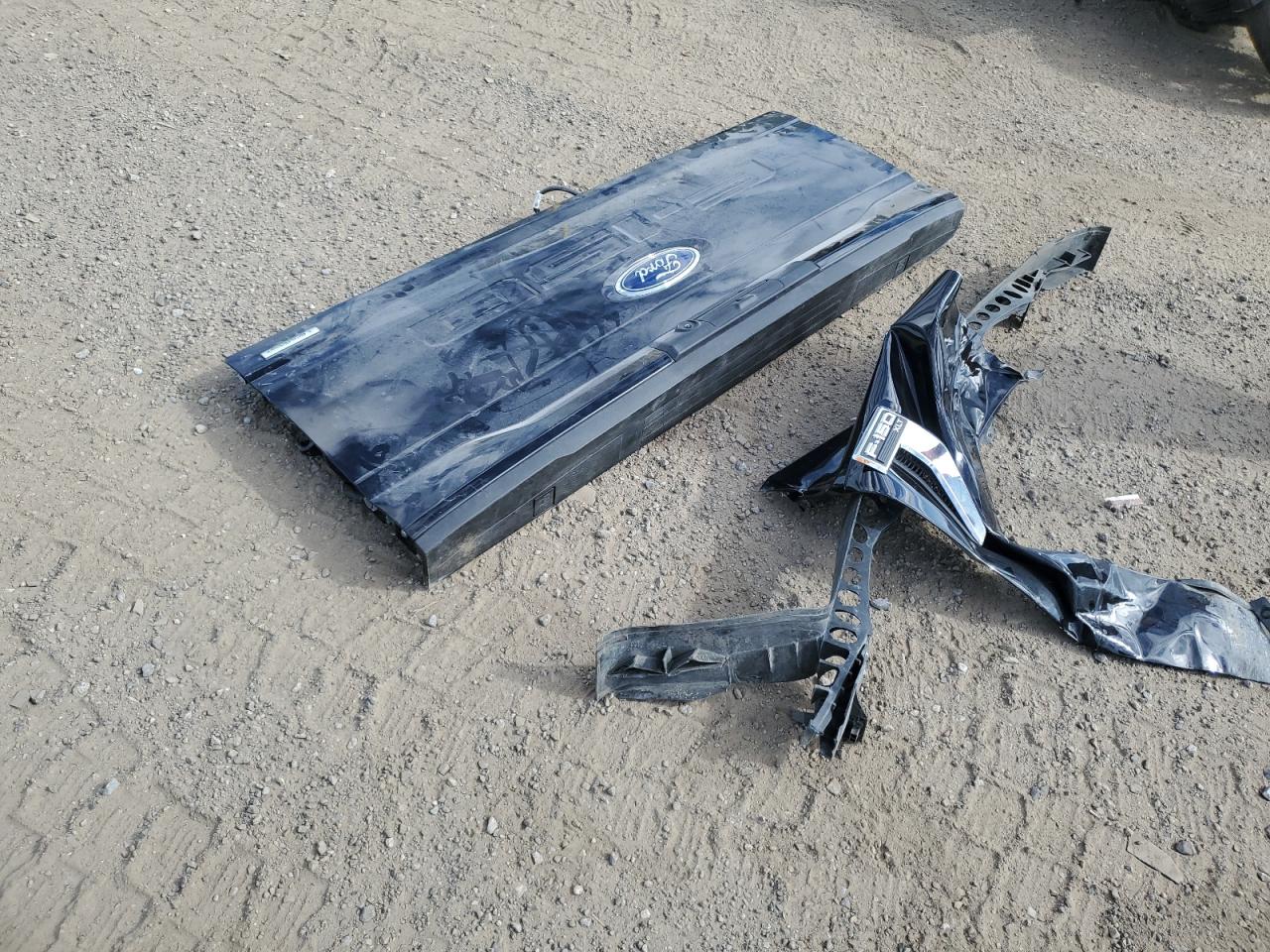 2022 Ford F150 Super Cab VIN: 1FTFX1E83NKF10686 Lot: 70800315