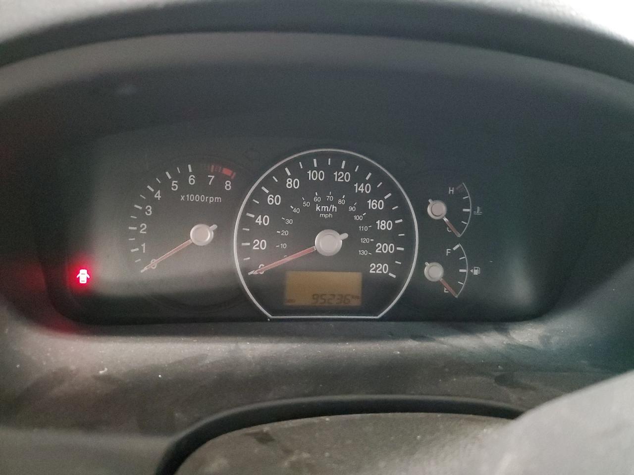 2009 Kia Rondo Base VIN: KNAFG528297285775 Lot: 68818525