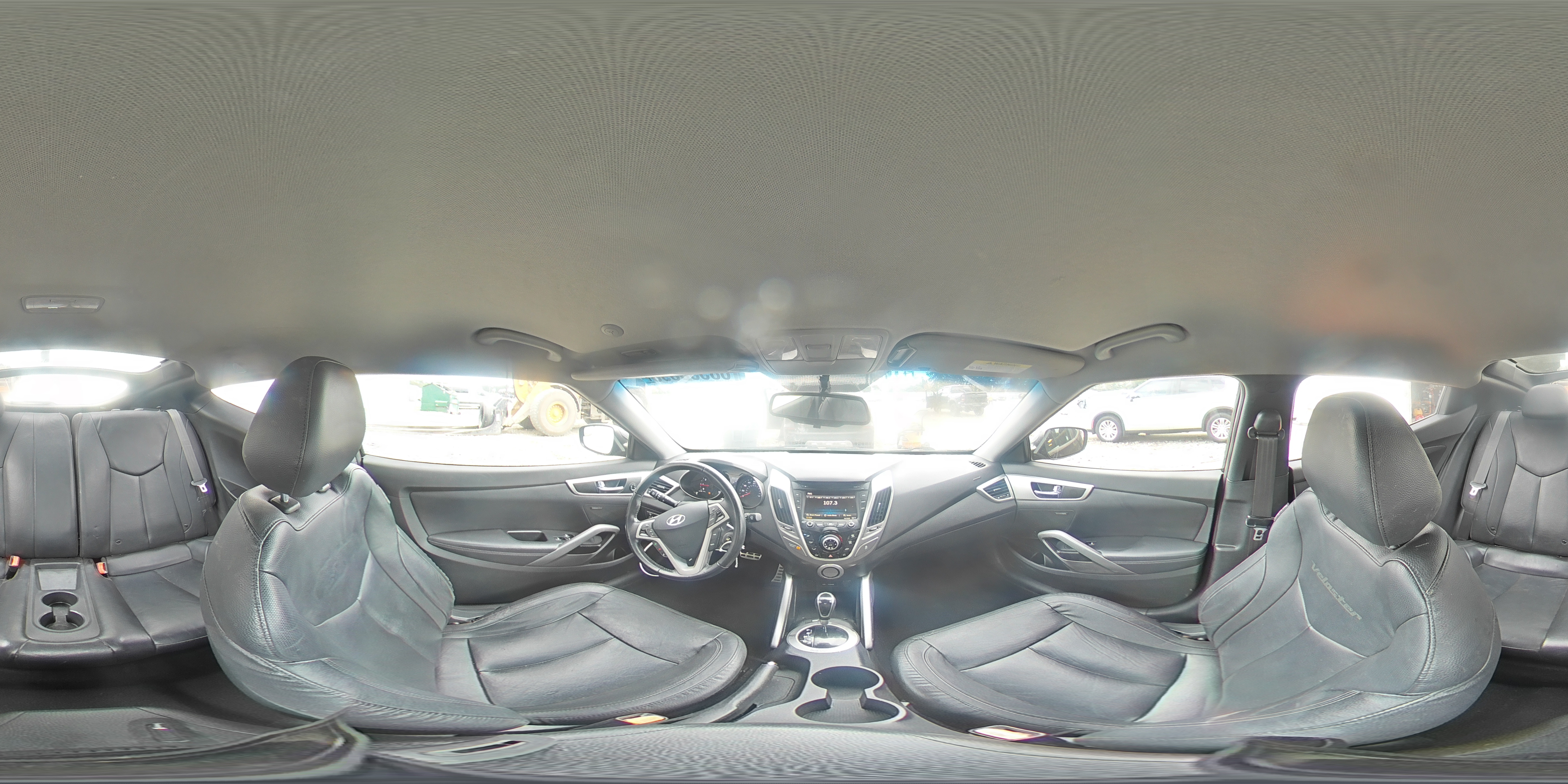 2015 Hyundai Veloster VIN: KMHTC6AD0FU218428 Lot: 68550595