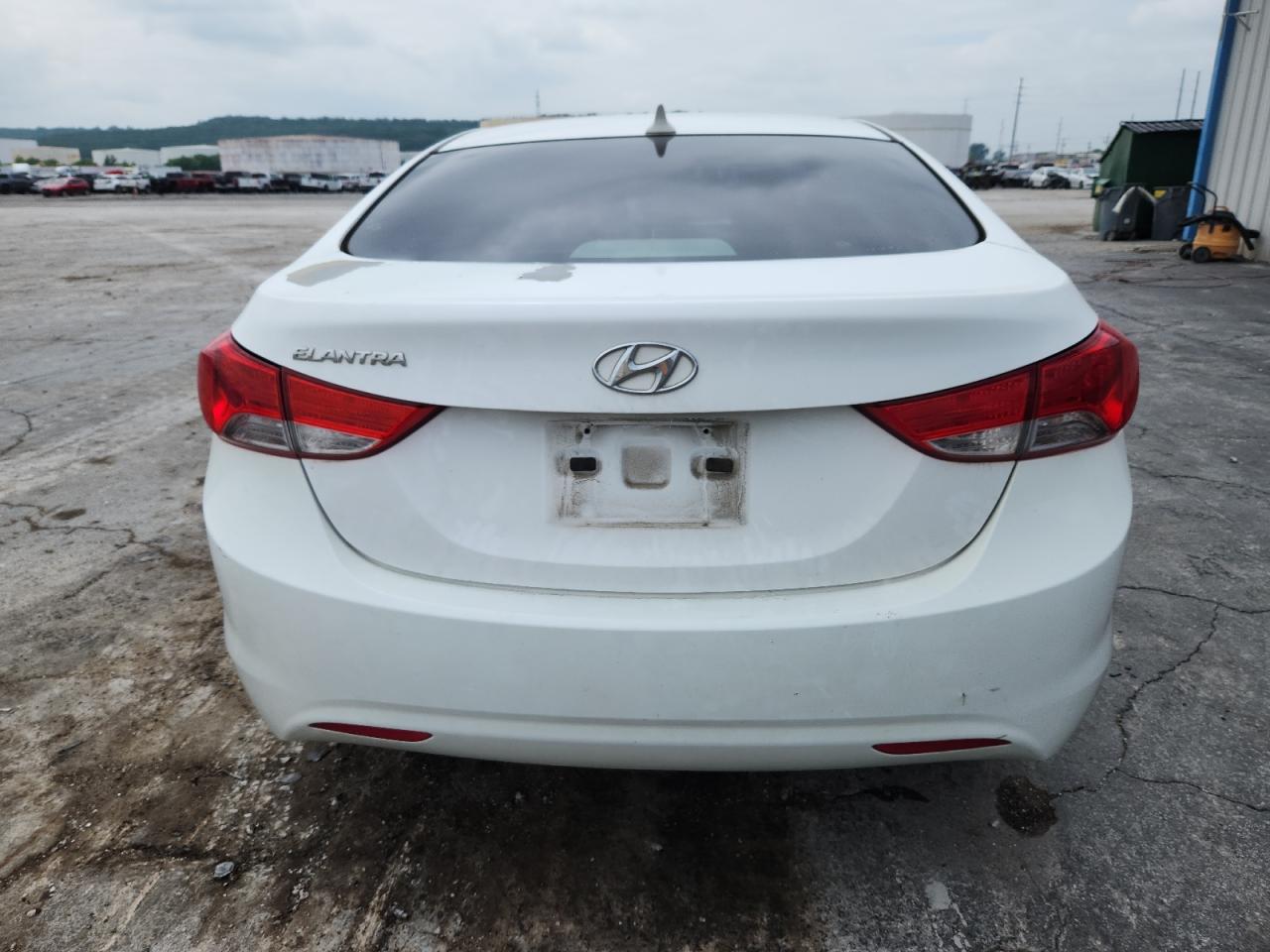 2013 Hyundai Elantra Gls VIN: 5NPDH4AE4DH372767 Lot: 67405985