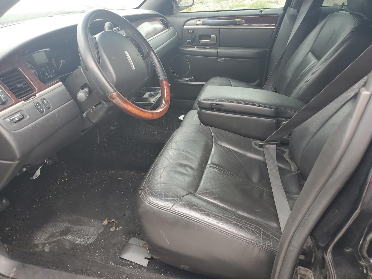 2009 Lincoln Town Car Signature Limited VIN: 2LNHM82V79X601222 Lot: 69404075