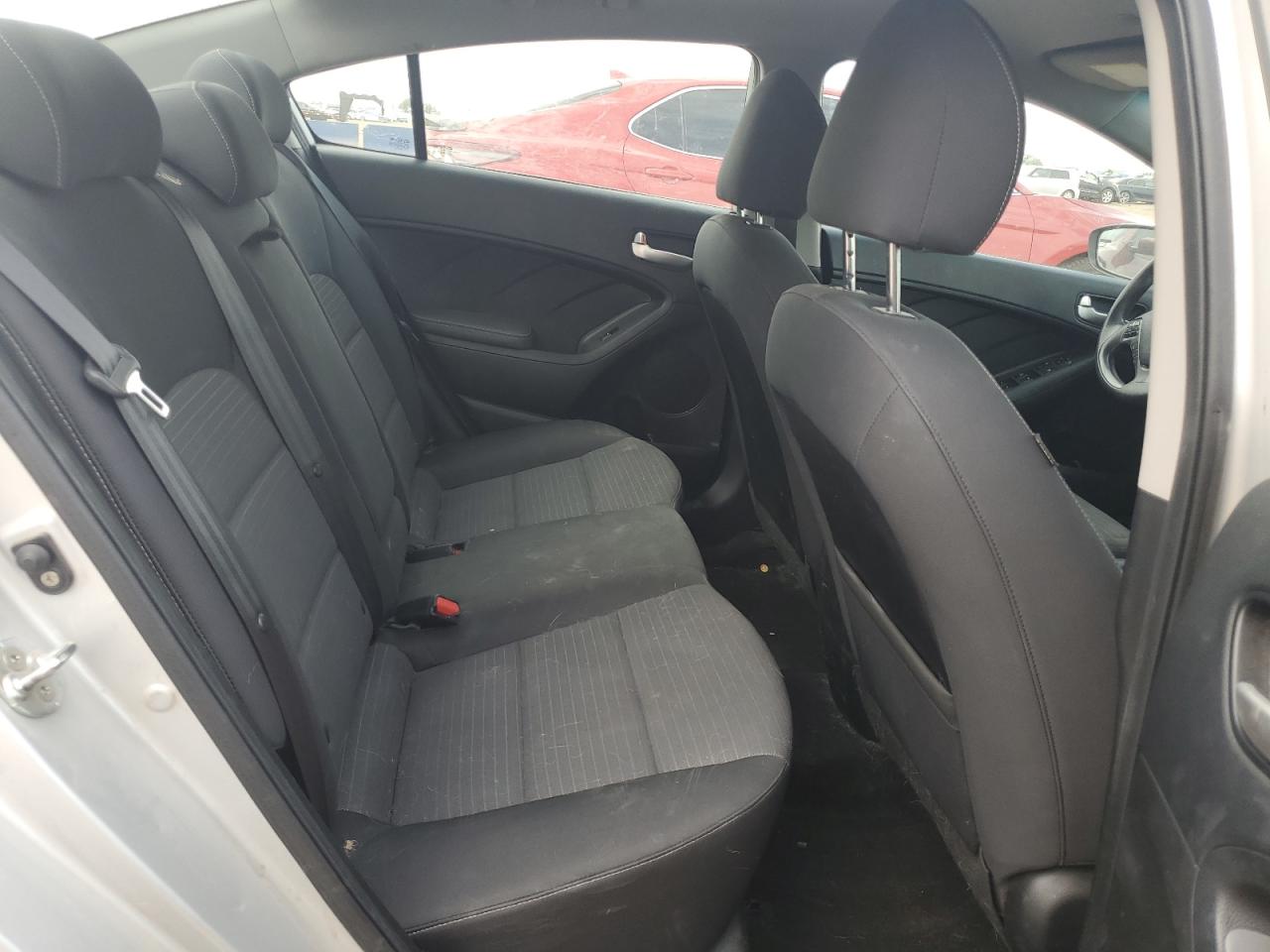 2018 Kia Forte Lx VIN: 3KPFL4A70JE168900 Lot: 69197405