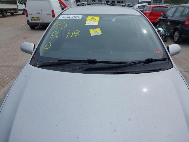 2012 TOYOTA AURIS HYBR