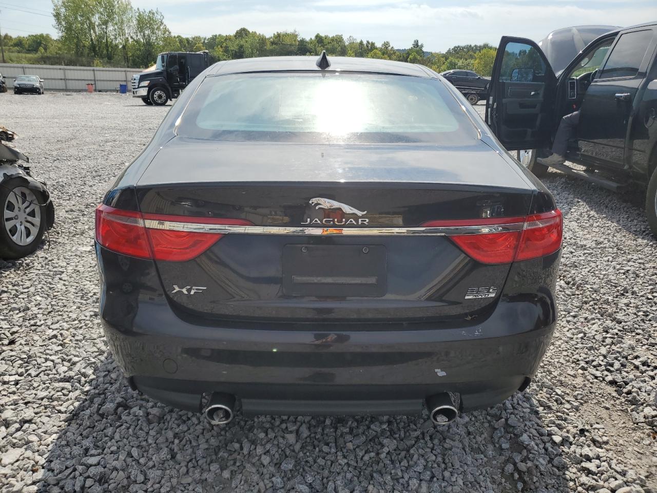 2016 Jaguar Xf Premium VIN: SAJBJ4BV6GCY18106 Lot: 70354565