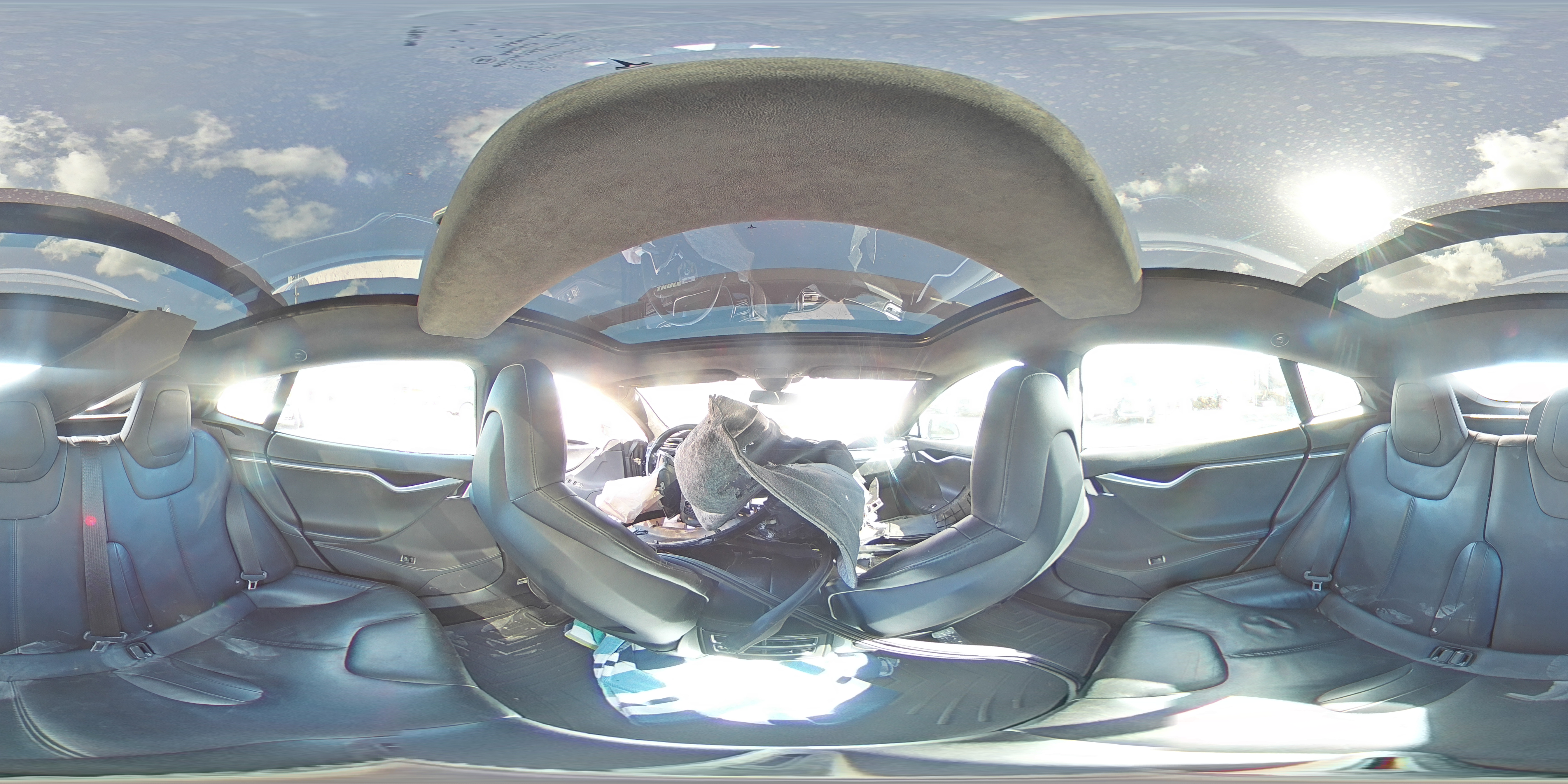 2015 Tesla Model S VIN: 5YJSA1E25FF118349 Lot: 70385525