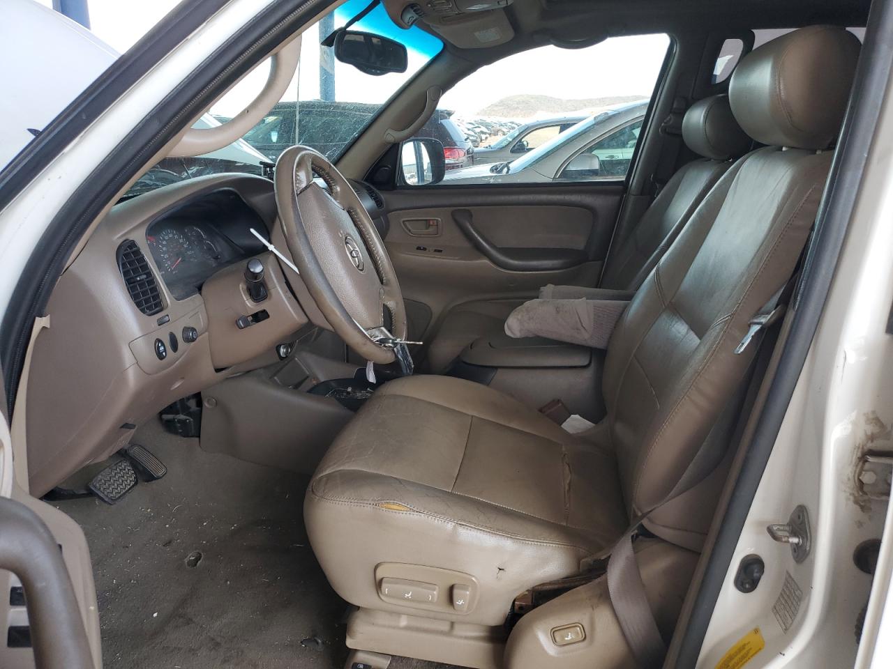2003 Toyota Sequoia Sr5 VIN: 5TDZT34A33S180692 Lot: 70655985