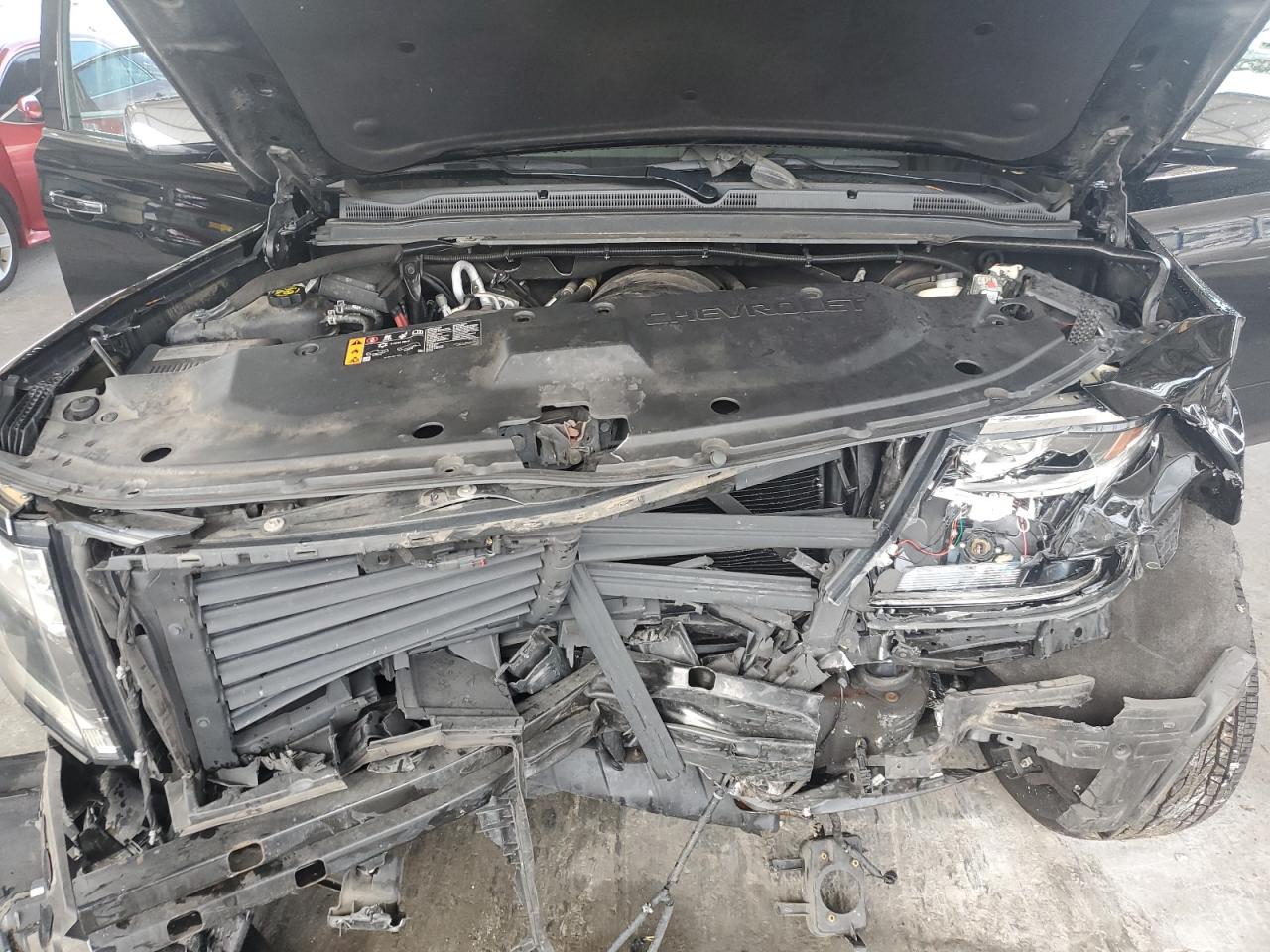 2019 Chevrolet Suburban K1500 Premier VIN: 1GNSKJKCXKR354016 Lot: 68619025