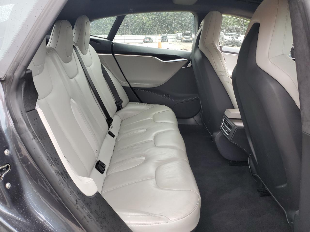 2015 Tesla Model S 85D VIN: 5YJSA1H28FFP73312 Lot: 68360845