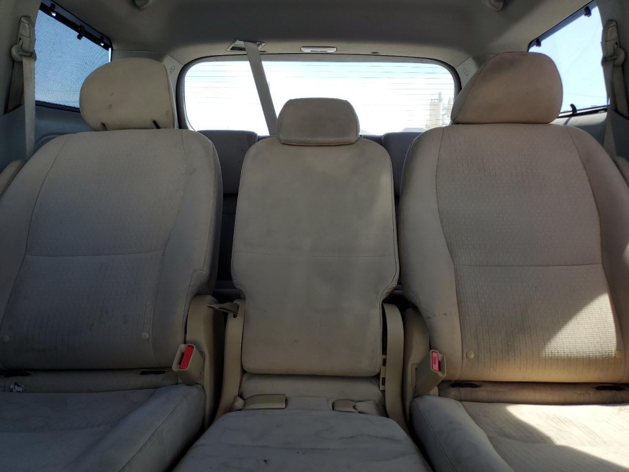 2016 Kia Sedona Lx VIN: KNDMB5C11G6162952 Lot: 69807845