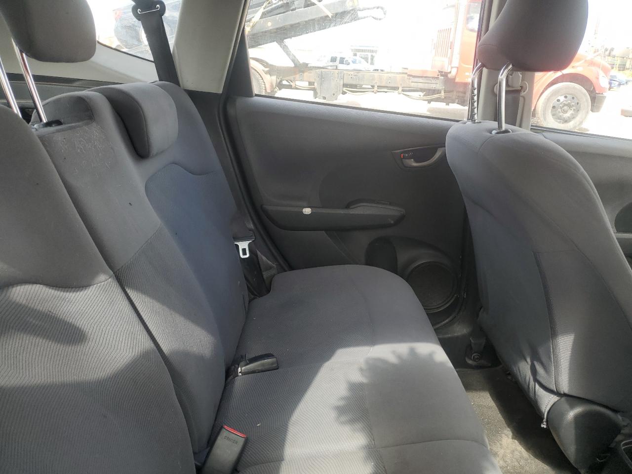 2009 Honda Fit VIN: JHMGE88229S805194 Lot: 70131745