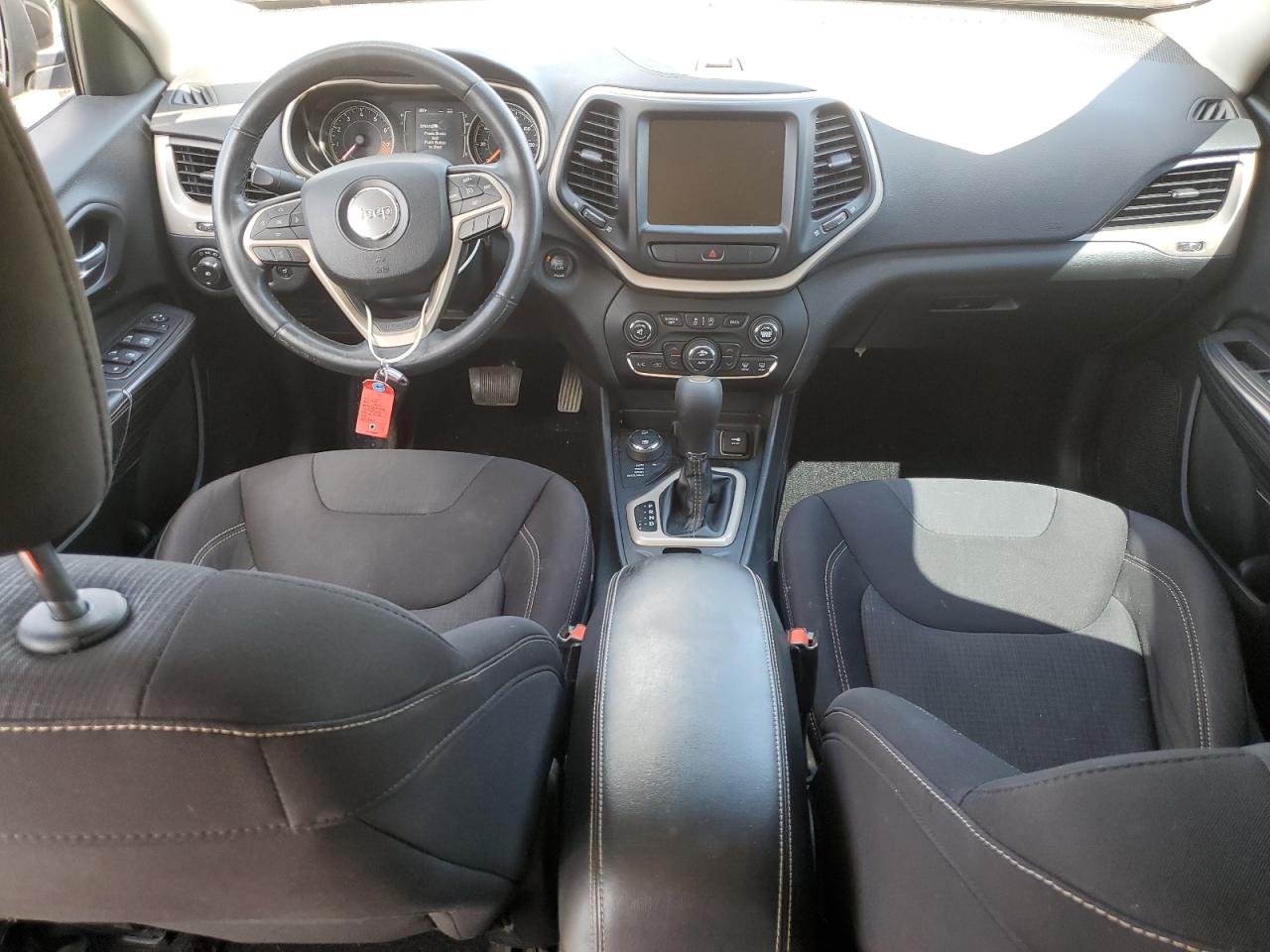 2015 Jeep Cherokee Latitude VIN: 1C4PJMCS3FW552405 Lot: 69652355