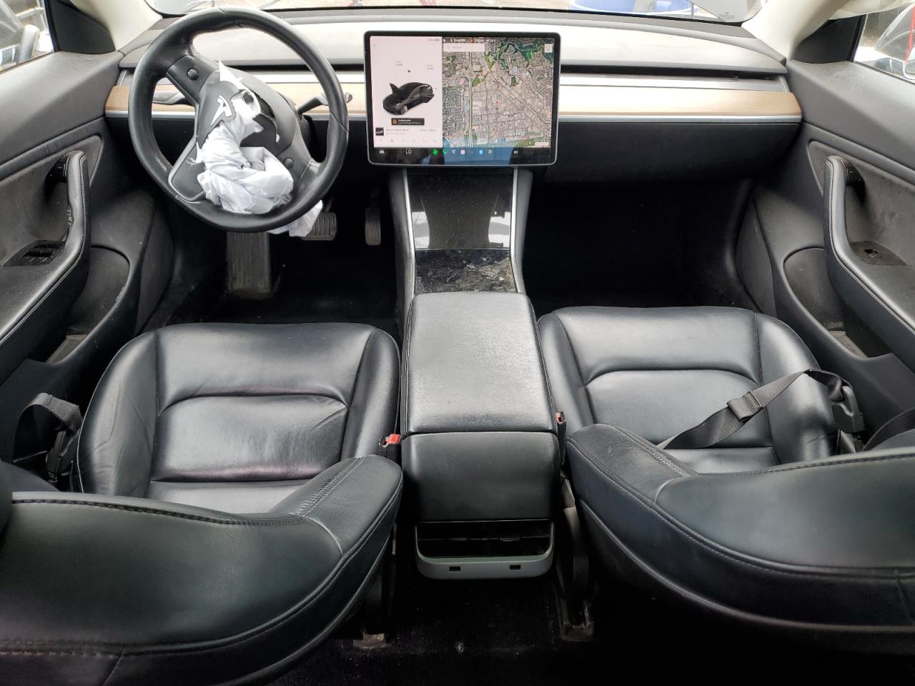 2019 Tesla Model 3 VIN: 5YJ3E1EB2KF415033 Lot: 68505265