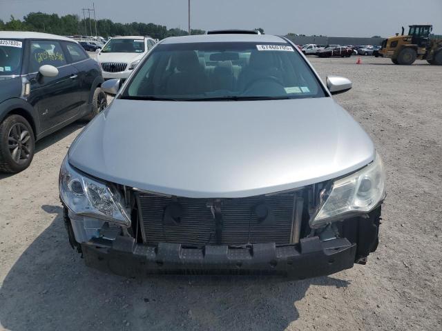 TOYOTA CAMRY 2012 Srebrny