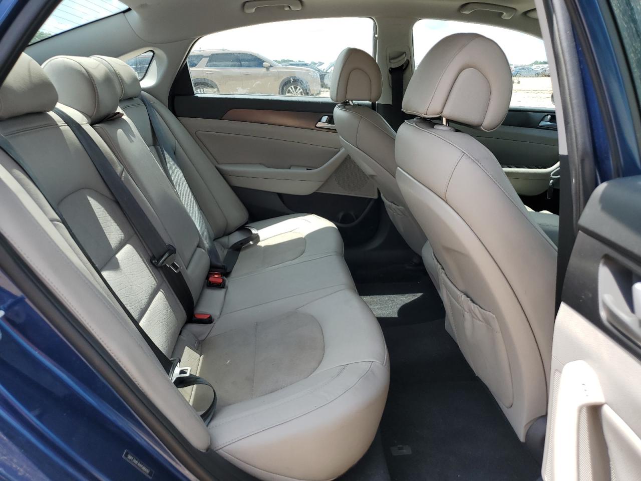 2017 Hyundai Sonata Sport VIN: 5NPE34AF4HH586692 Lot: 69052875