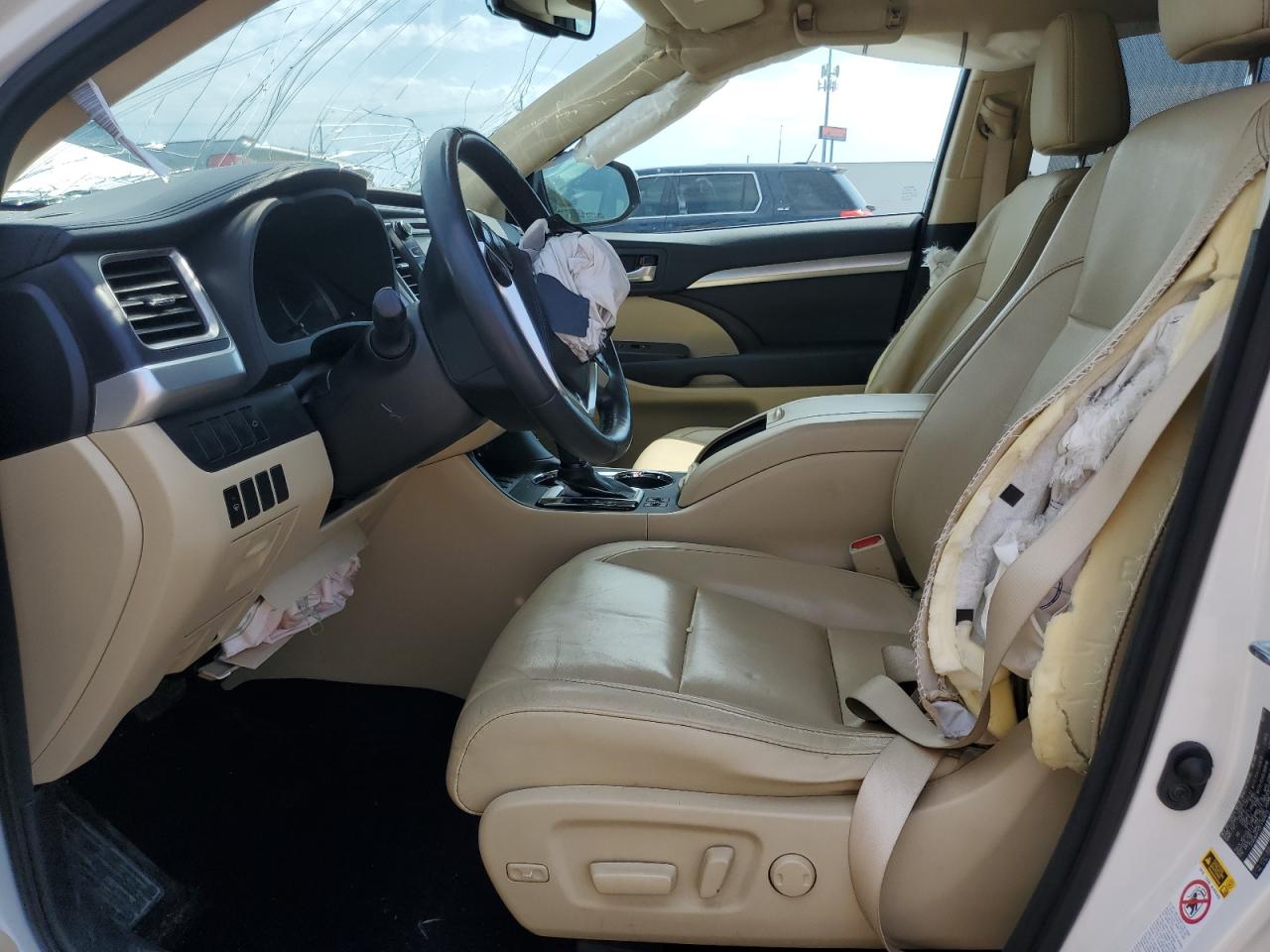 2015 Toyota Highlander Xle VIN: 5TDJKRFH3FS169015 Lot: 68217515