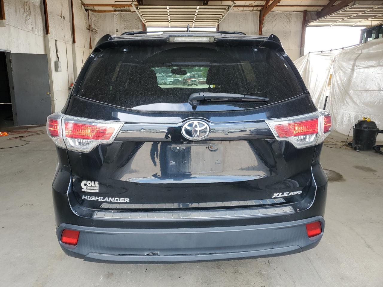 2016 Toyota Highlander Xle VIN: 5TDJKRFHXGS259750 Lot: 68437175