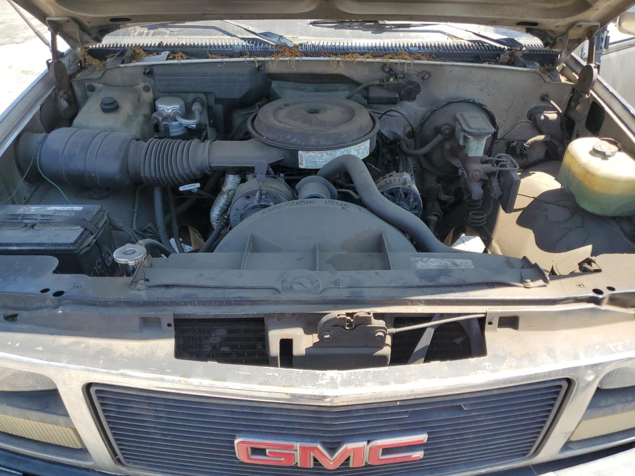 1GDGC24K9KE540543 1989 GMC Sierra C2500