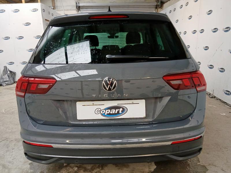 2022 VOLKSWAGEN TIGUAN LIFE