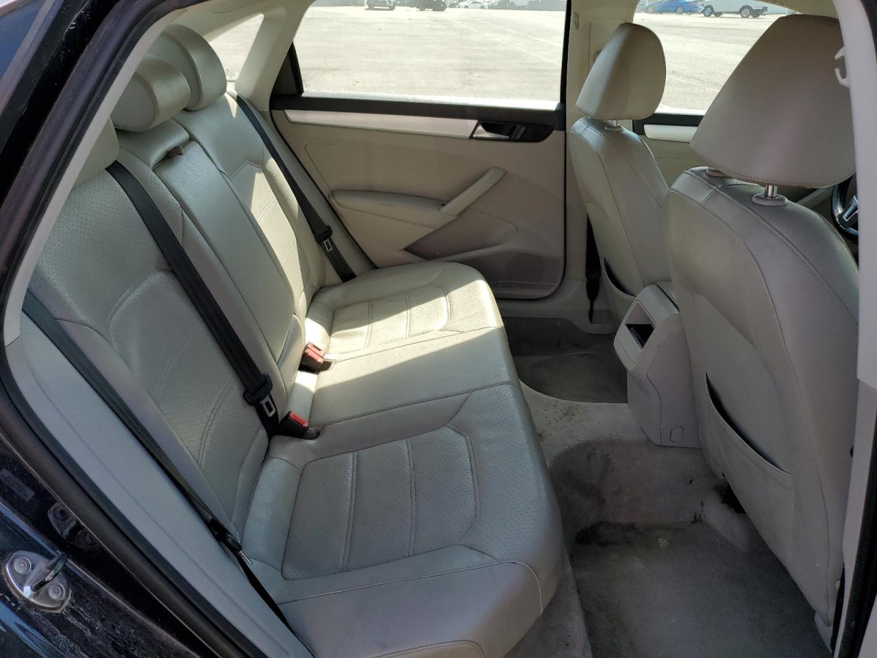 2012 Volkswagen Passat Se VIN: 1VWBP7A35CC098500 Lot: 68120155