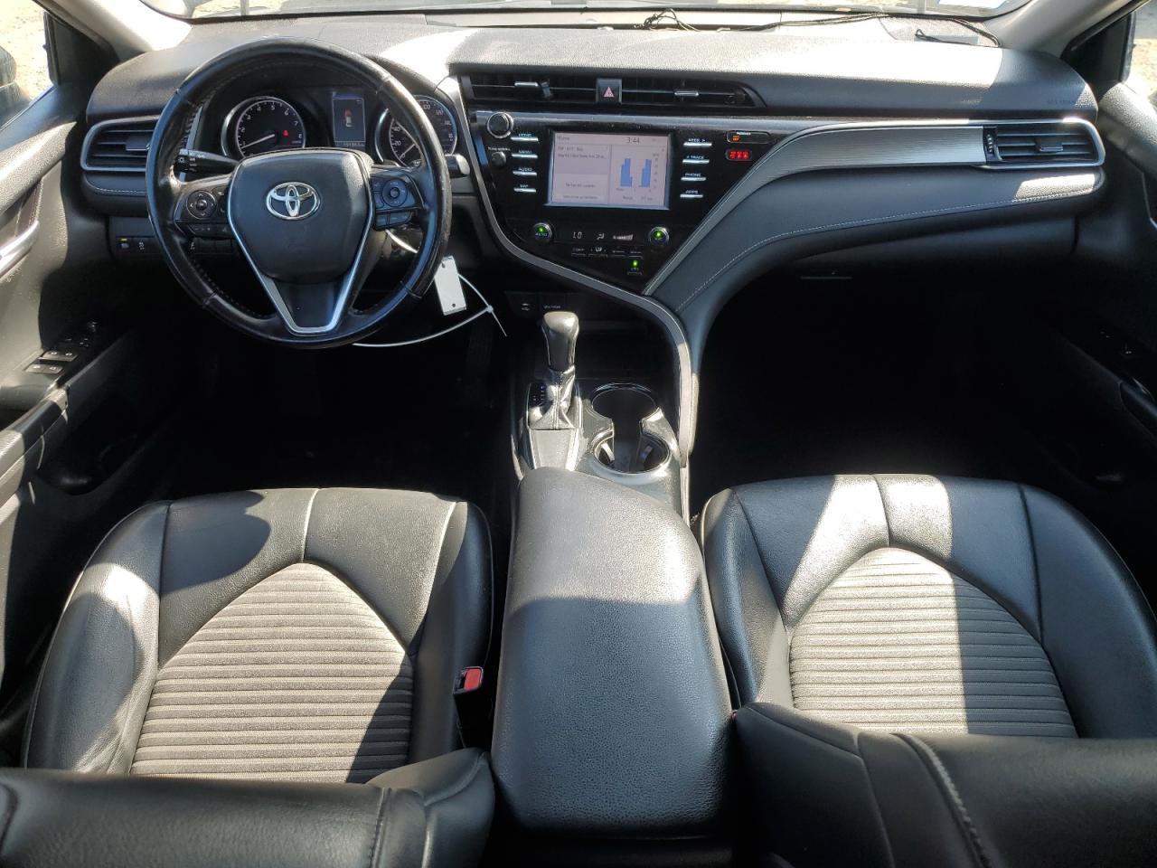 4T1B11HK1KU245768 2019 Toyota Camry L